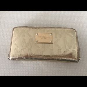 Michael Kors wallet